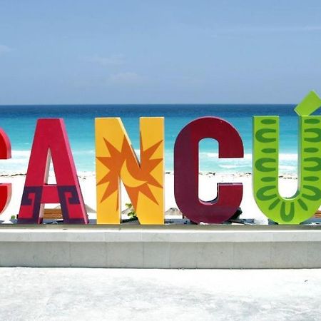 Oceanfront Condo Bm By Andiani Cancún Esterno foto