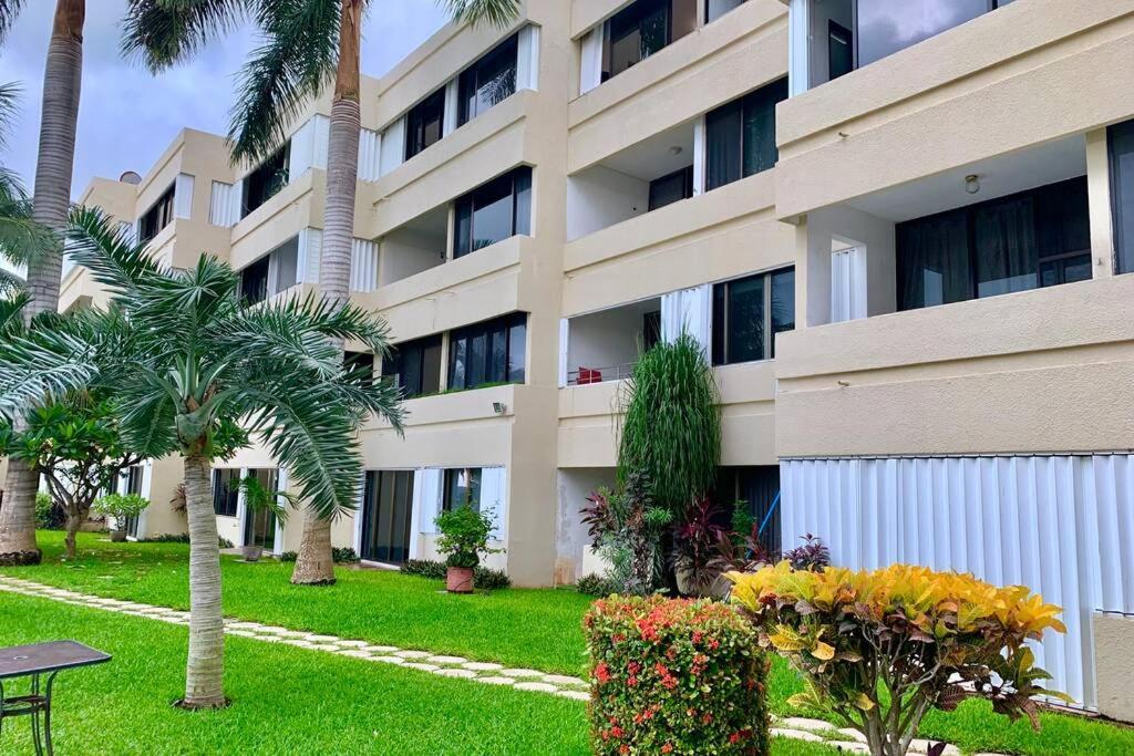 Oceanfront Condo Bm By Andiani Cancún Esterno foto