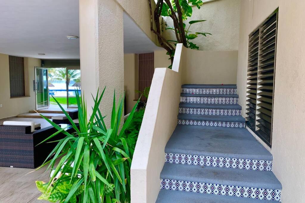 Oceanfront Condo Bm By Andiani Cancún Esterno foto